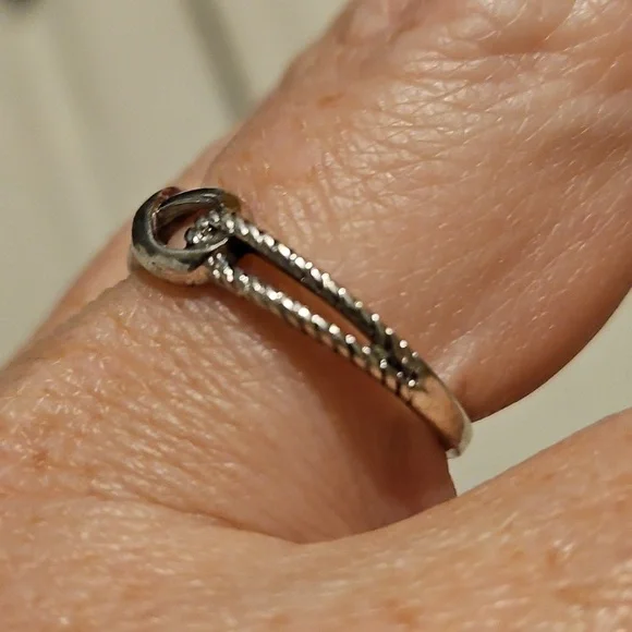 925 Silver Infinity Sign Ring With Side Detailing - Picture 5 of 8